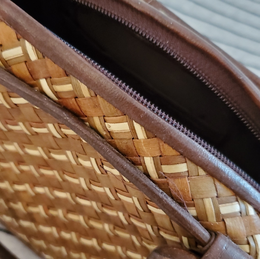 Straw Handbag - Picture 3 of 5
